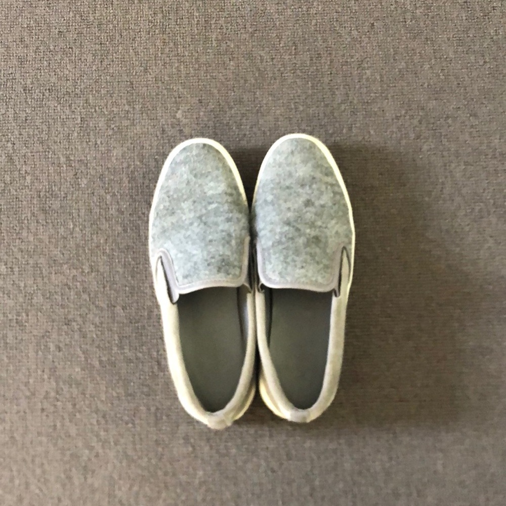 VINCE Sneakers